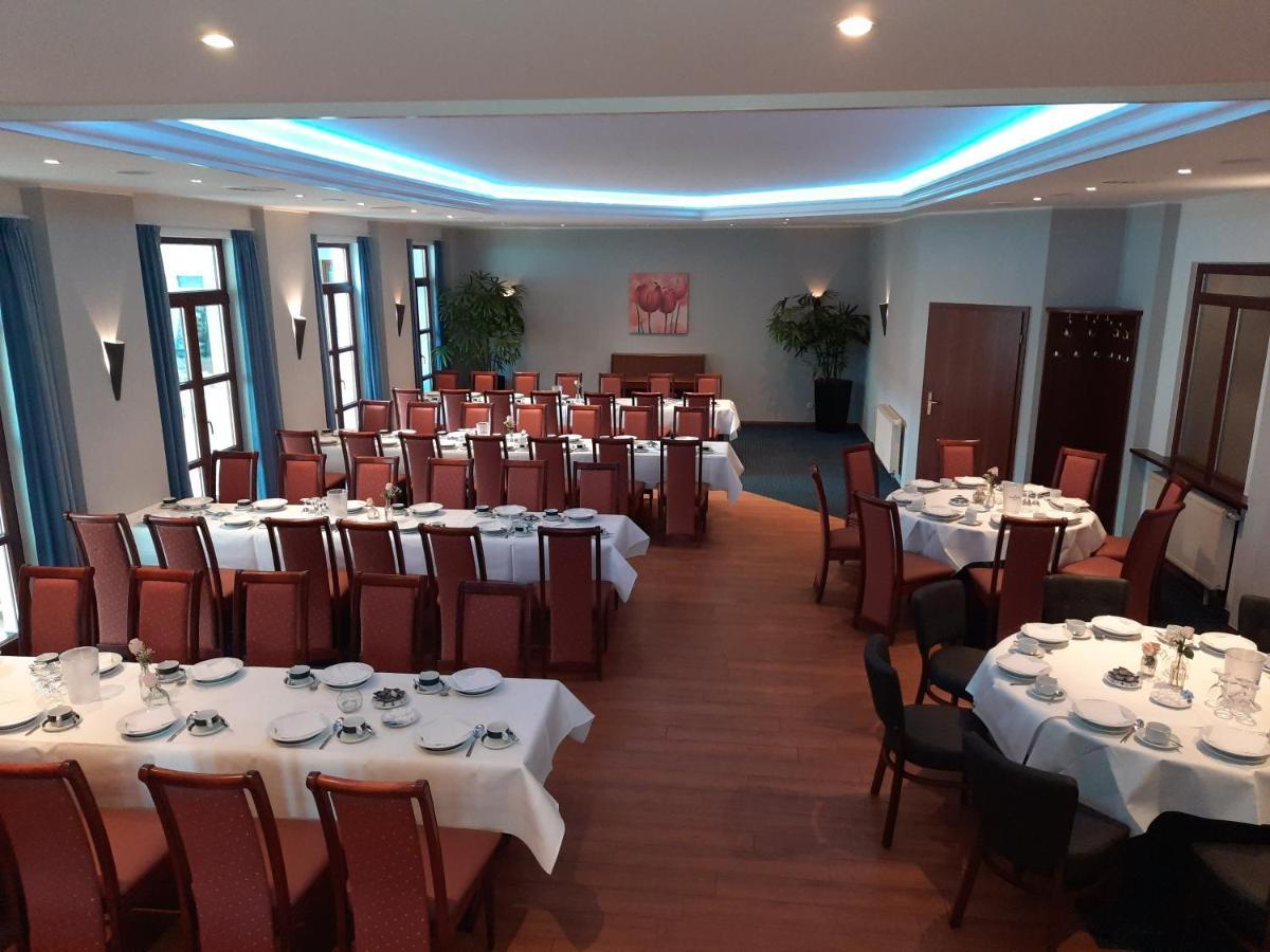 Hotel Schloemer 克洛彭堡 外观 照片