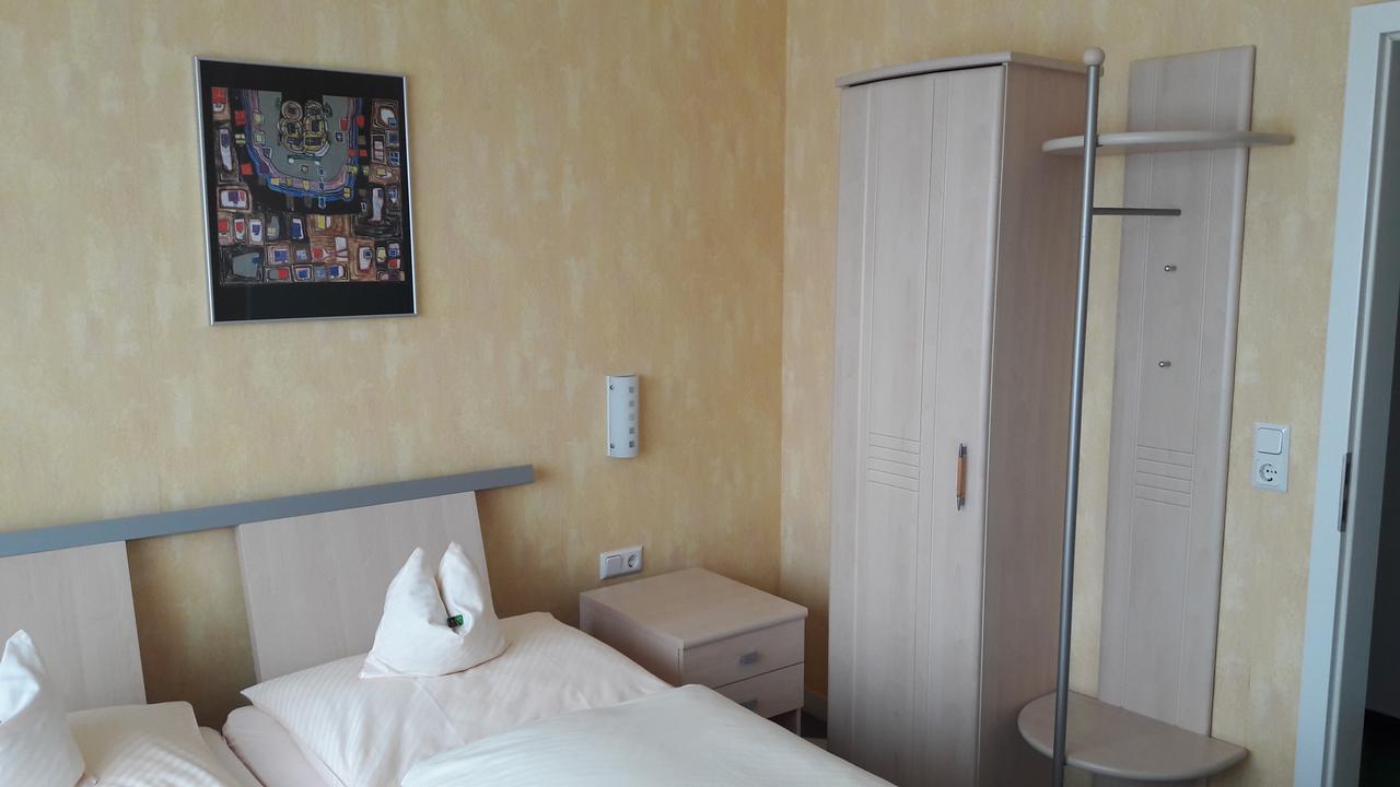 Hotel Schloemer 克洛彭堡 外观 照片